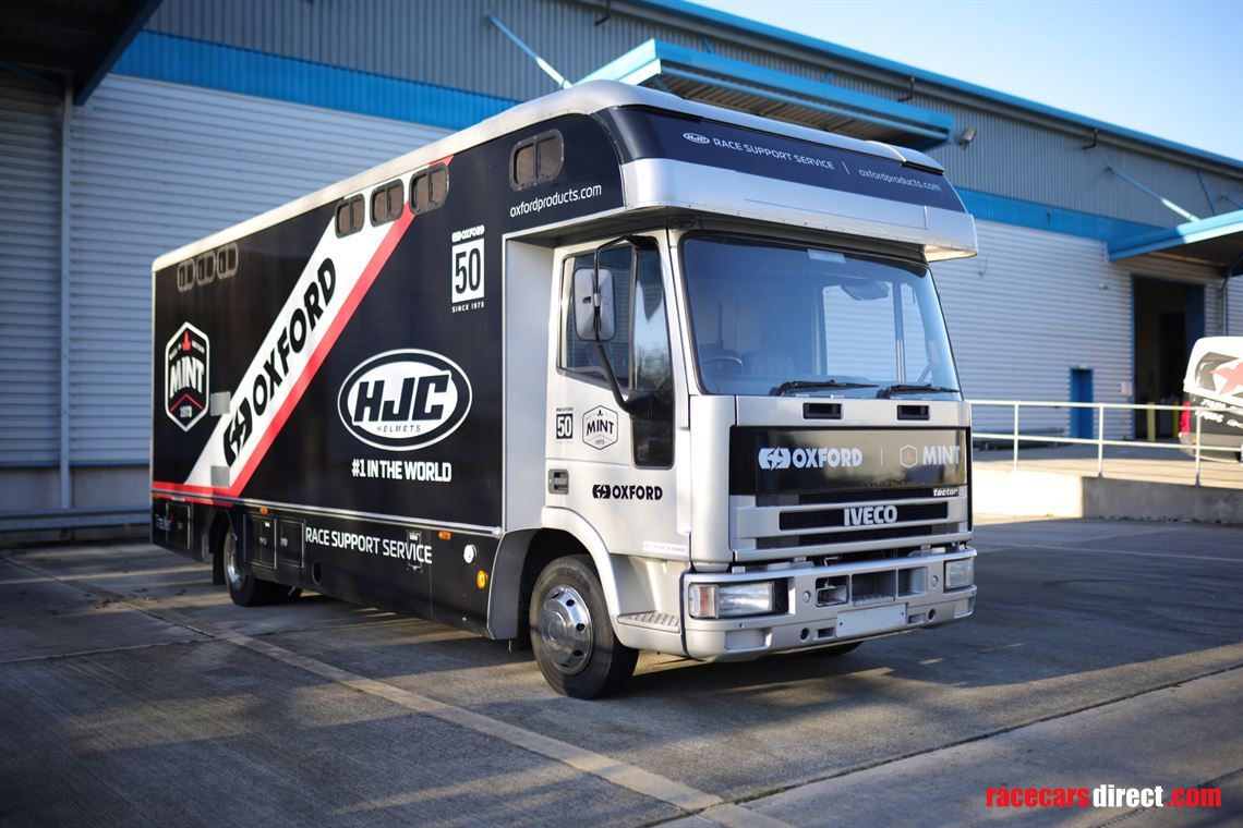 iveco-75t-truck-with-living-and-workshop-conv