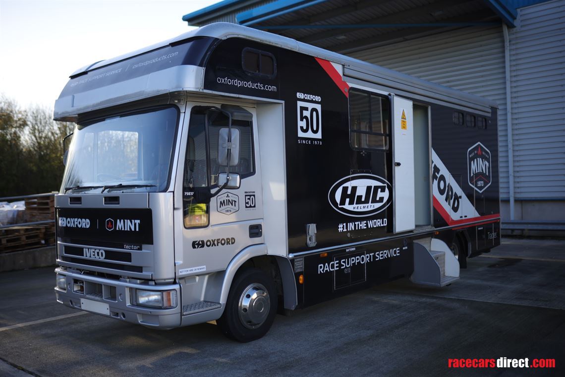 iveco-75t-truck-with-living-and-workshop-conv