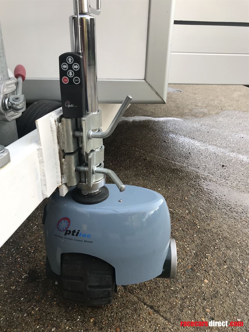 Powered jockey wheel
