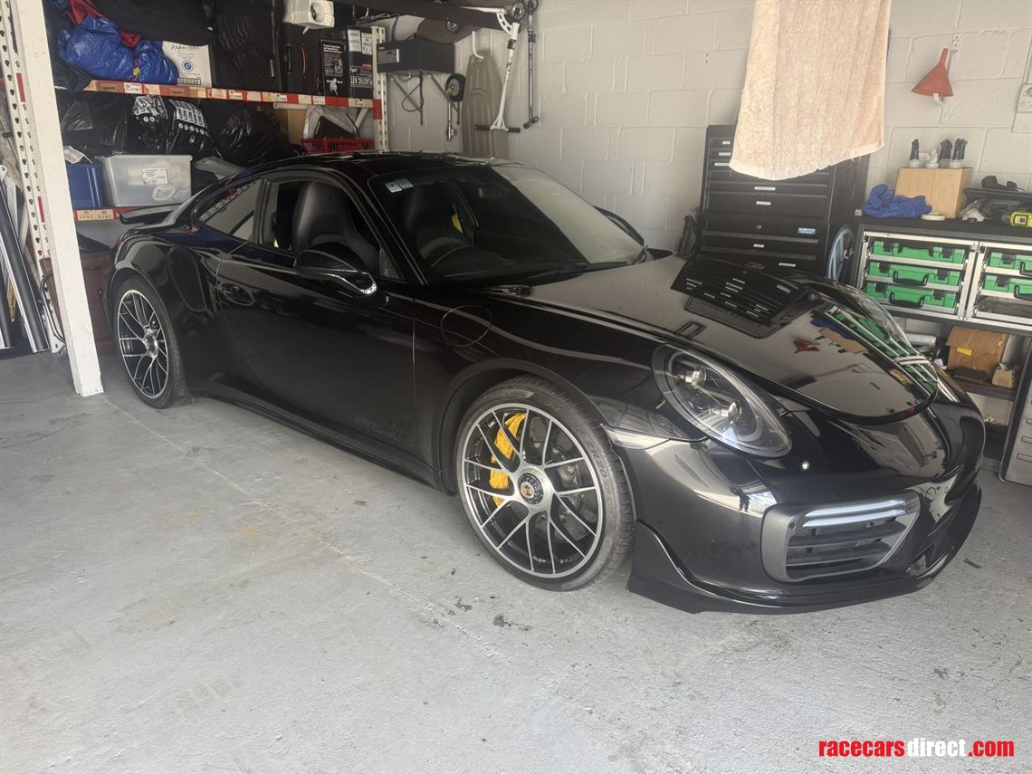 2018-porsche-911-turbo-s