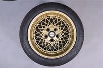 ferrari-308-15-golden-rims