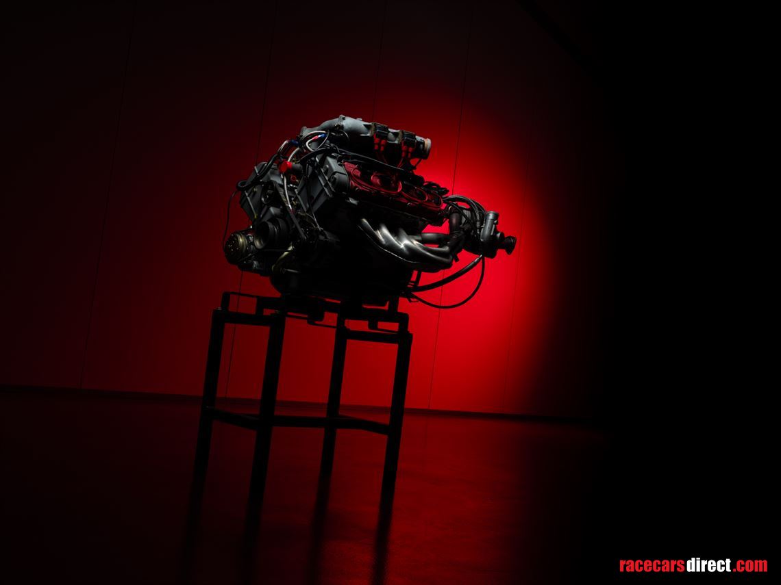 ferrari-f40-engine