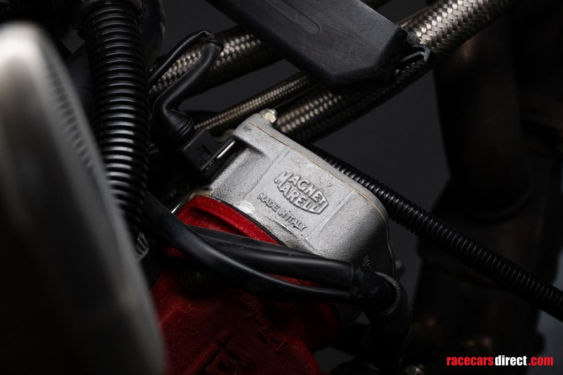 ferrari-f40-engine