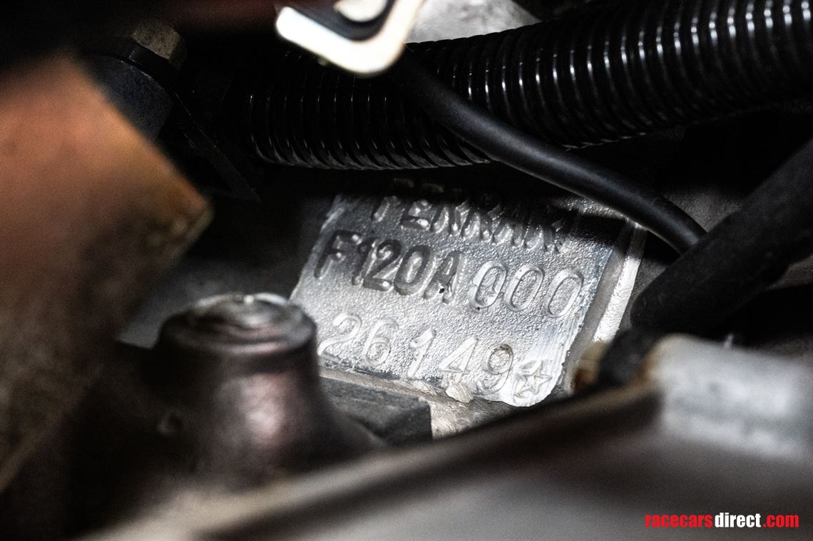ferrari-f40-engine