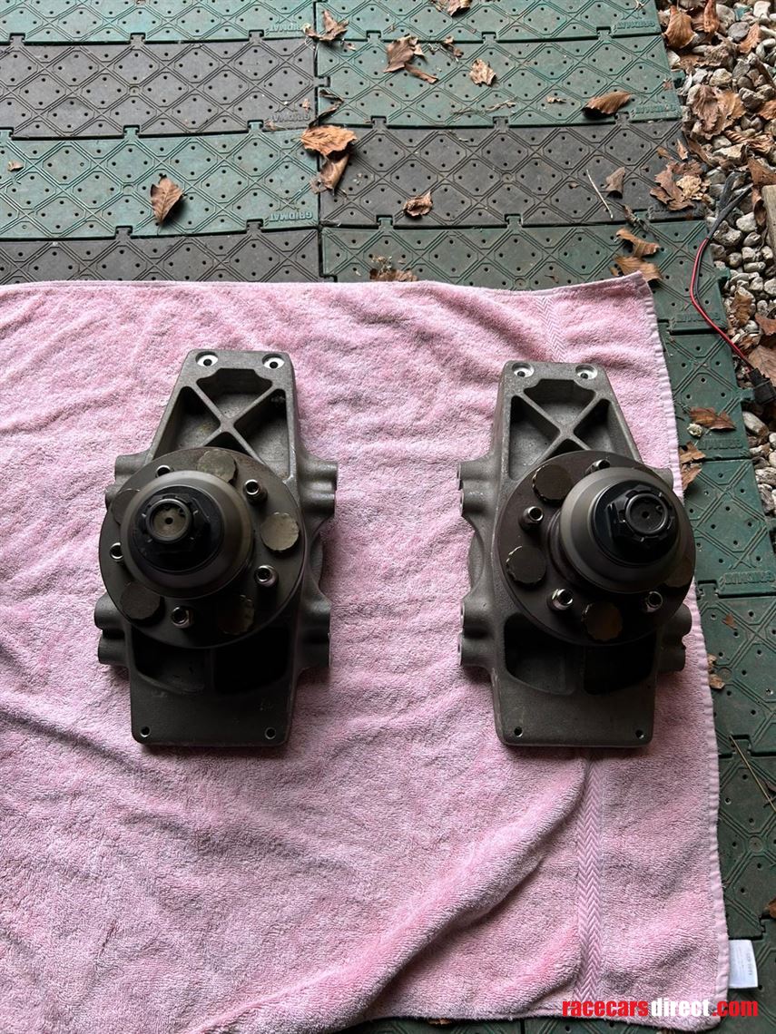 ginetta-g55-g56-gt3-gt4-centre-lock-hub-assem