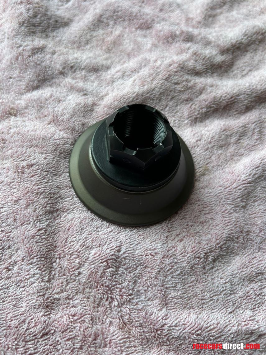 ginetta-g55-g56-gt3-gt4-centre-lock-hub-assem