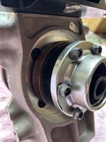 ginetta-g55-g56-gt3-gt4-centre-lock-hub-assem
