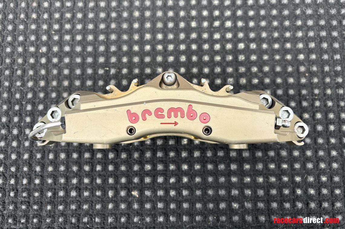 wanted-looking-brembo-8-pistons-calipers