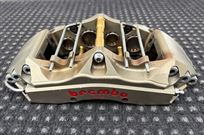 wanted-looking-brembo-8-pistons-calipers
