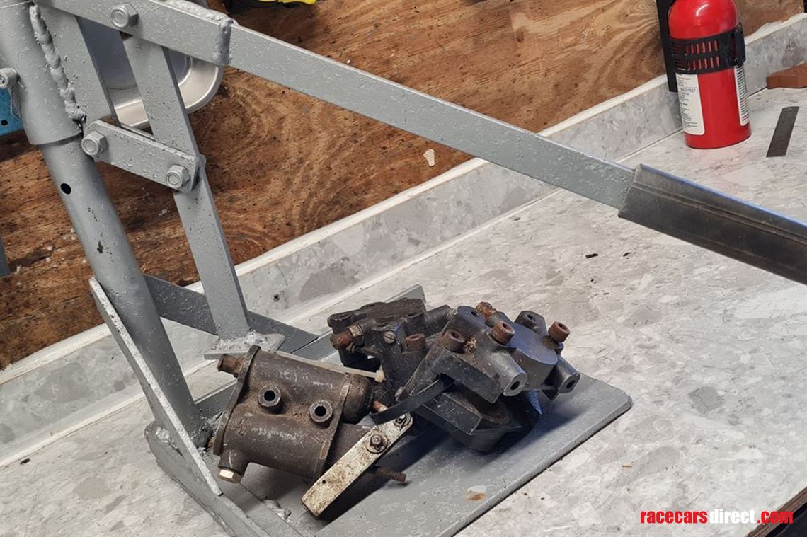 karting-bead-breaker-and-2x-calipers-1x-maste