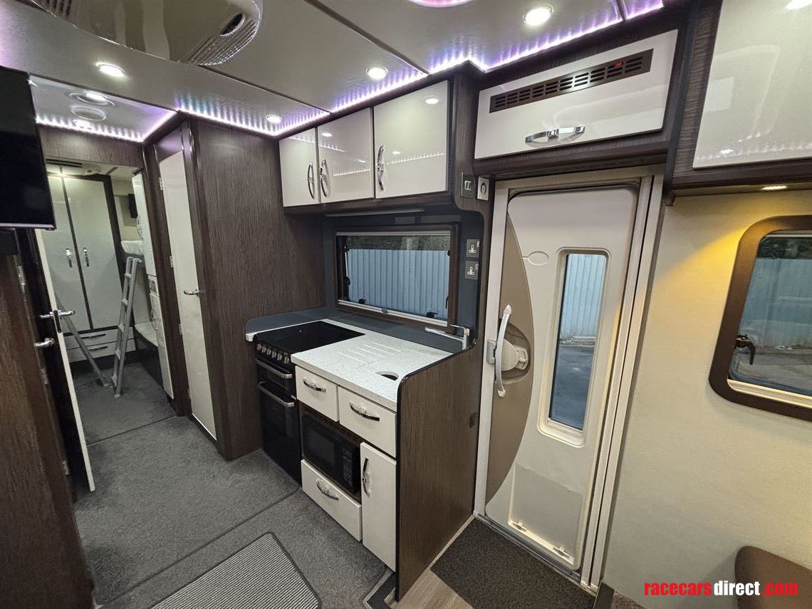 iveco-daily-72---210-motorhome