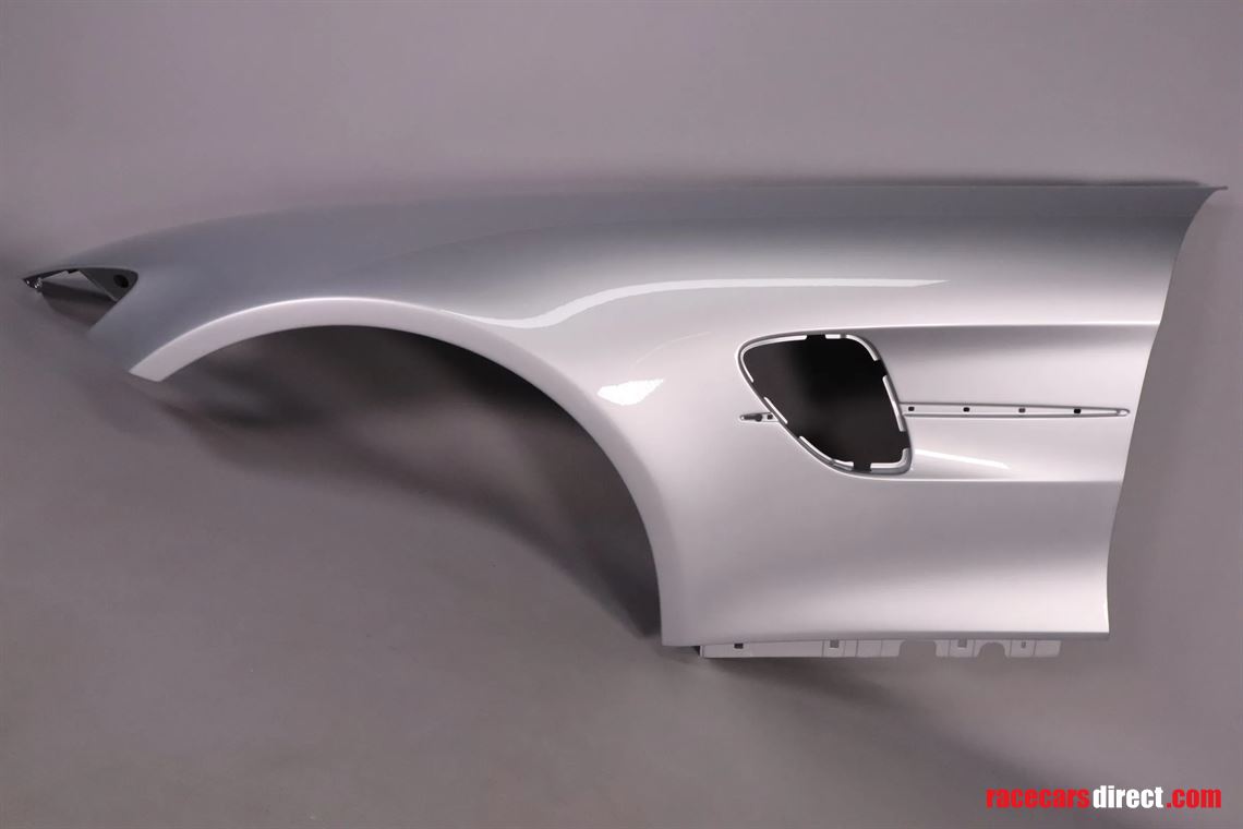 mercedes-amg-gt4-left-fender-painted-silver