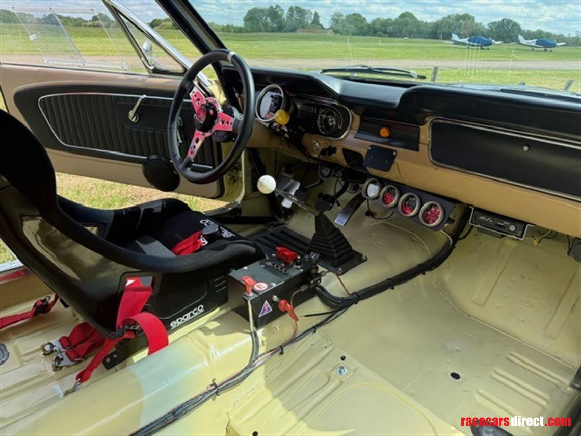 fia-ford-mustang-notchback