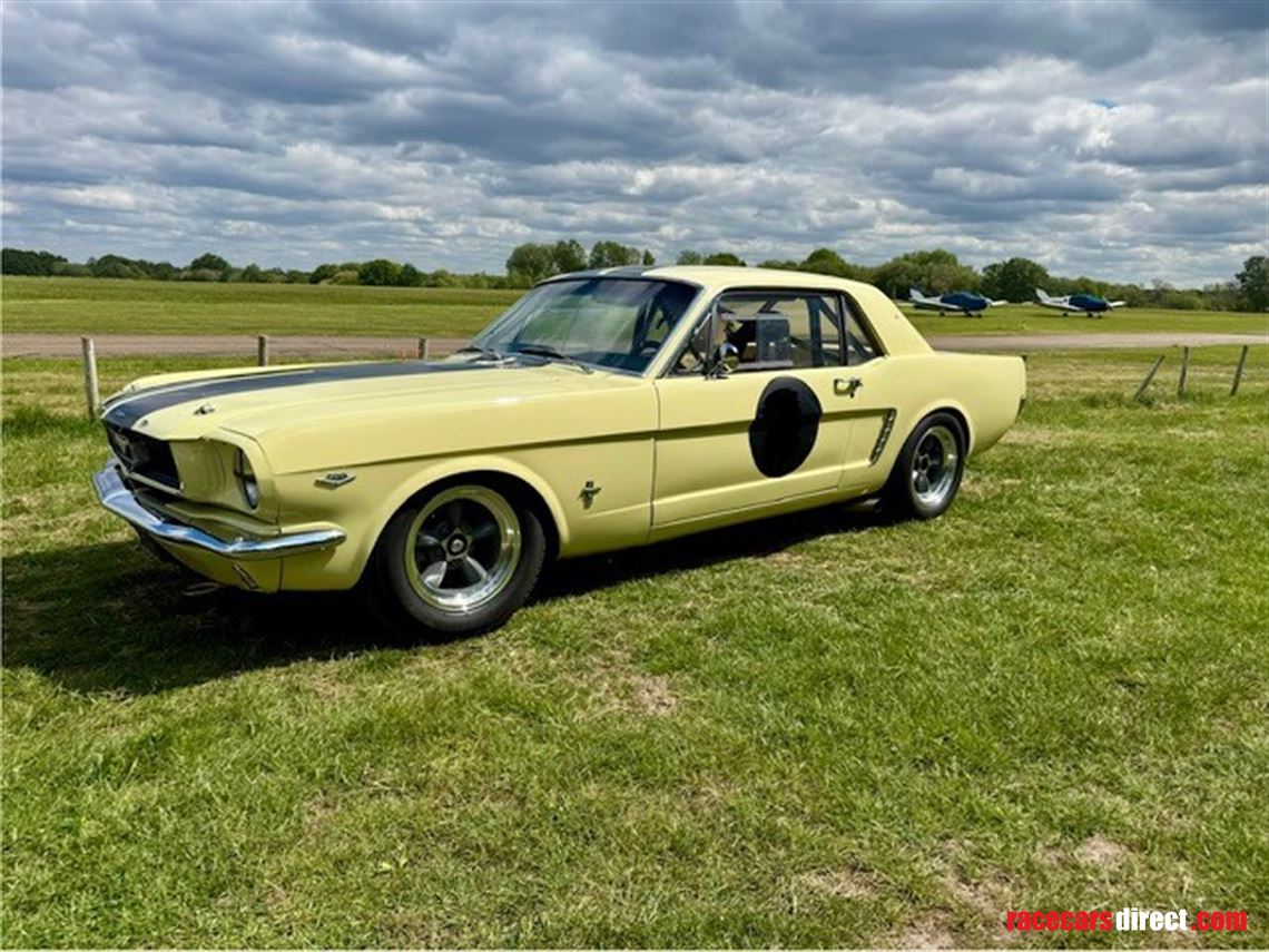 fia-ford-mustang-notchback