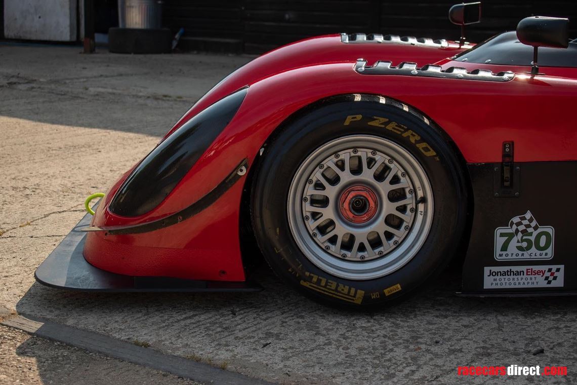 radical-prosport-1400-with-pr06-bodywork-cent
