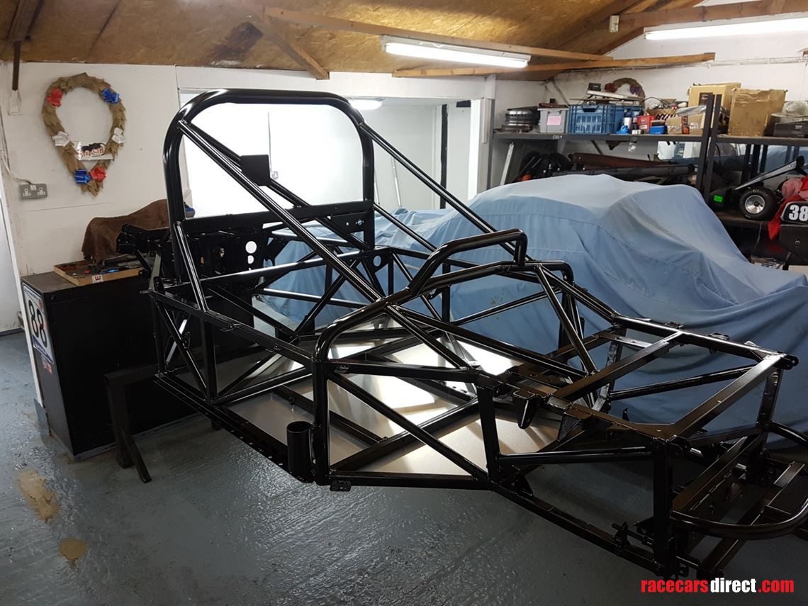 radical-prosport-1400-with-pr06-bodywork-cent