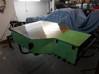 radical-prosport-1400-with-pr06-bodywork-cent