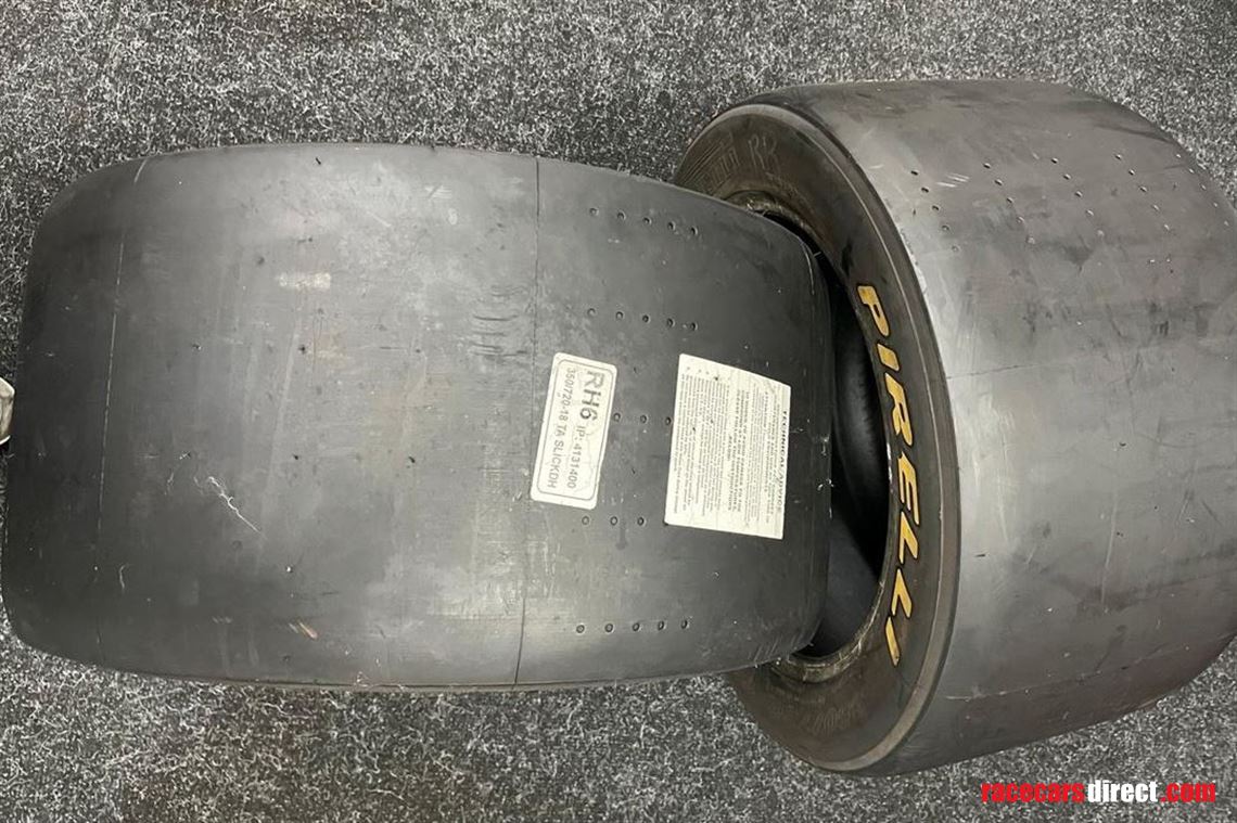 pirelli-slicks-350720-18