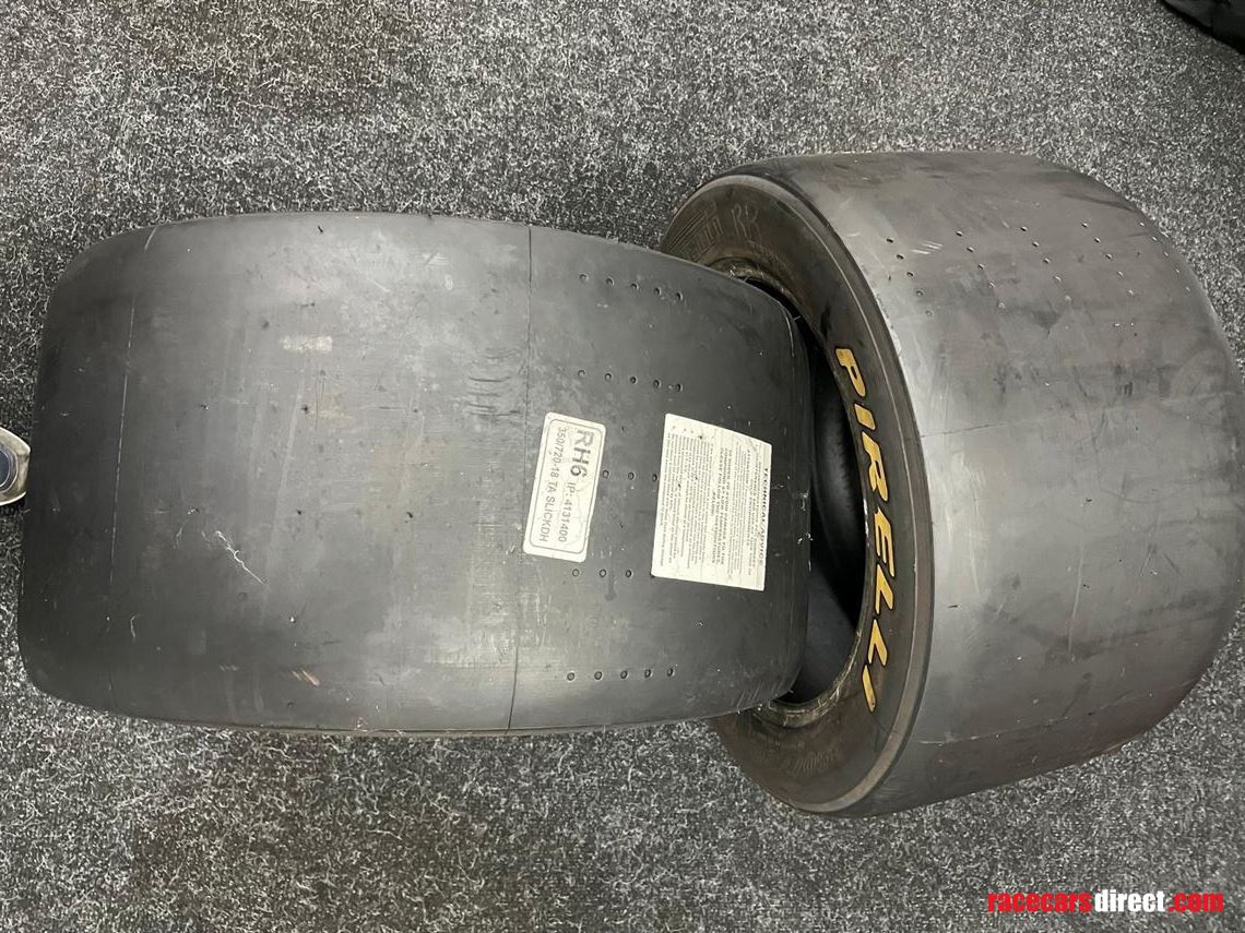 pirelli-slicks-350720-18