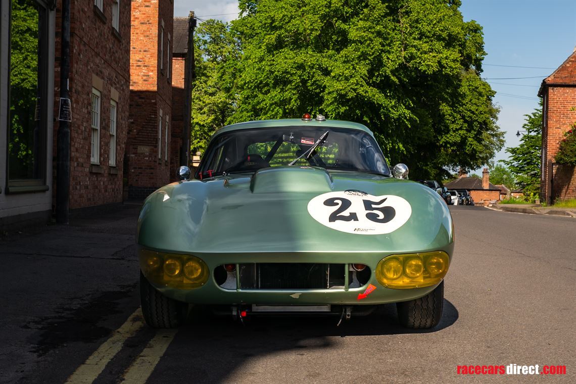 1963-triumph-tr4-slr-evocation
