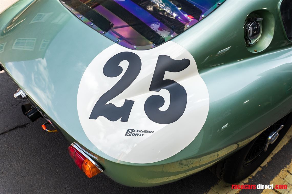 1963-triumph-tr4-slr-evocation