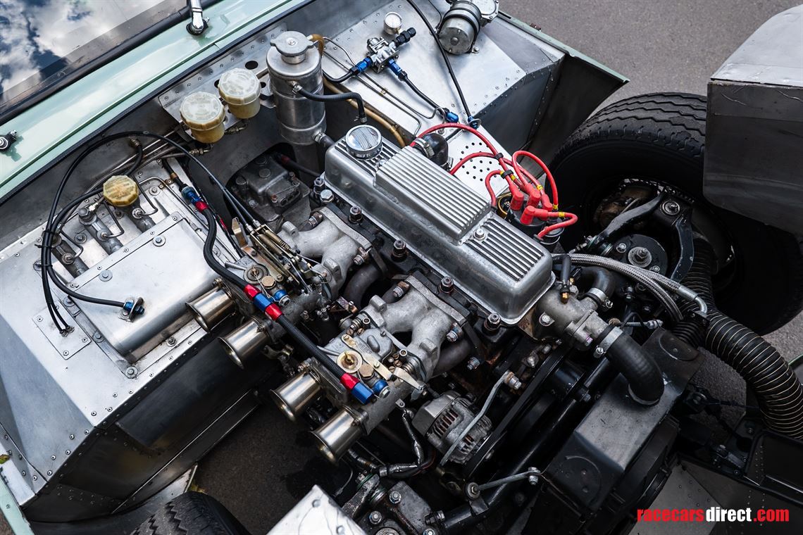 1963-triumph-tr4-slr-evocation
