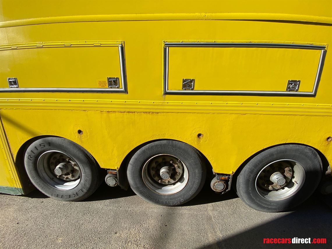 gray-adams---double-deck-trailer