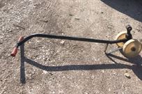 rear-wheeled-jack-with-swivel-head---very-rob