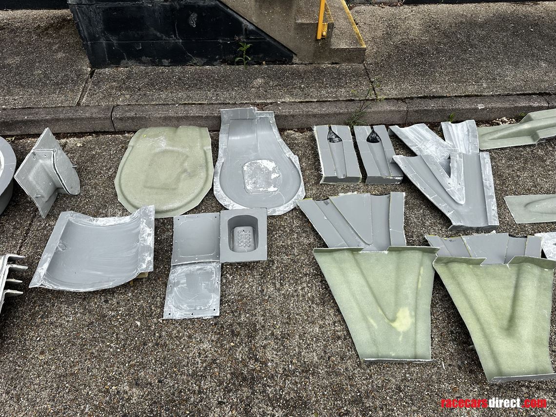 2025-f1-show-car-moulds-rolling-shell