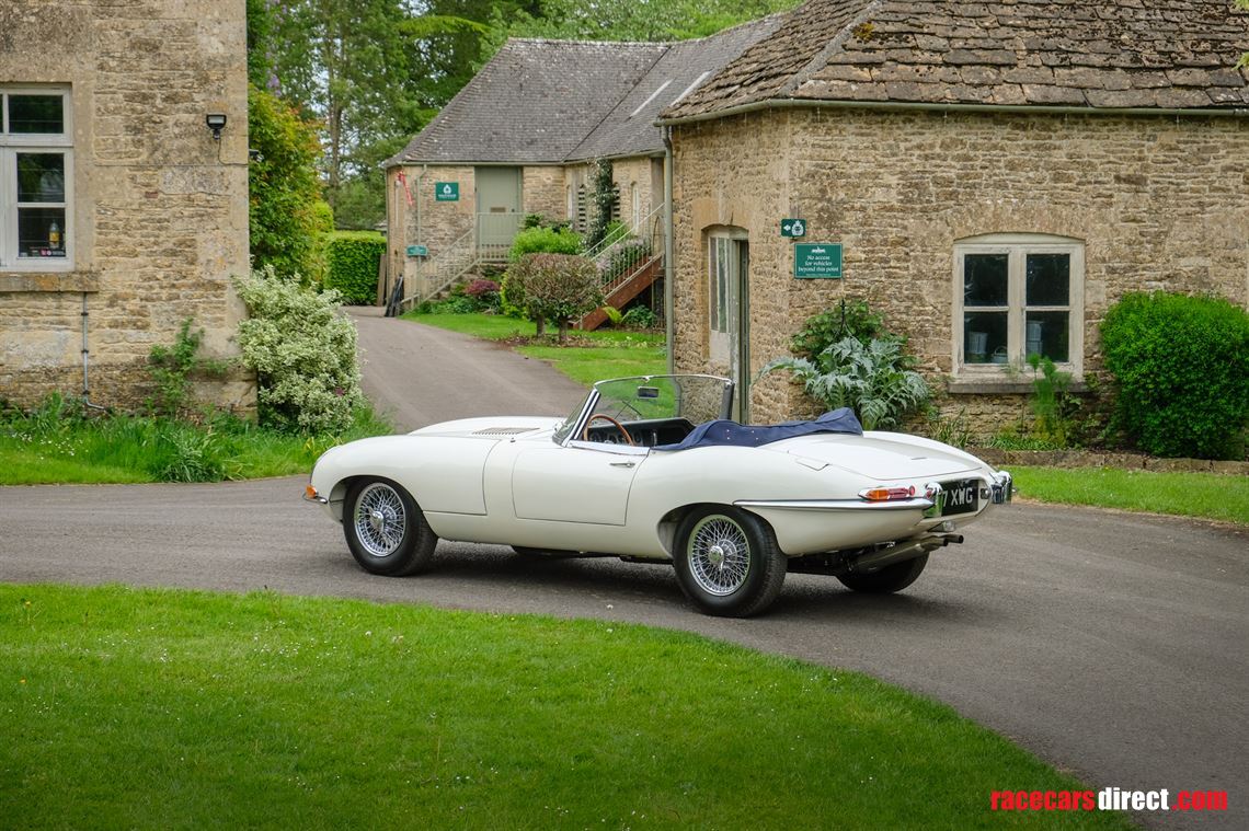1961-jaguar-e-type-flat-floor-roadster