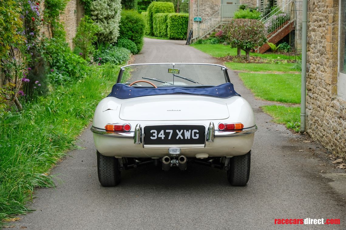 1961-jaguar-e-type-flat-floor-roadster