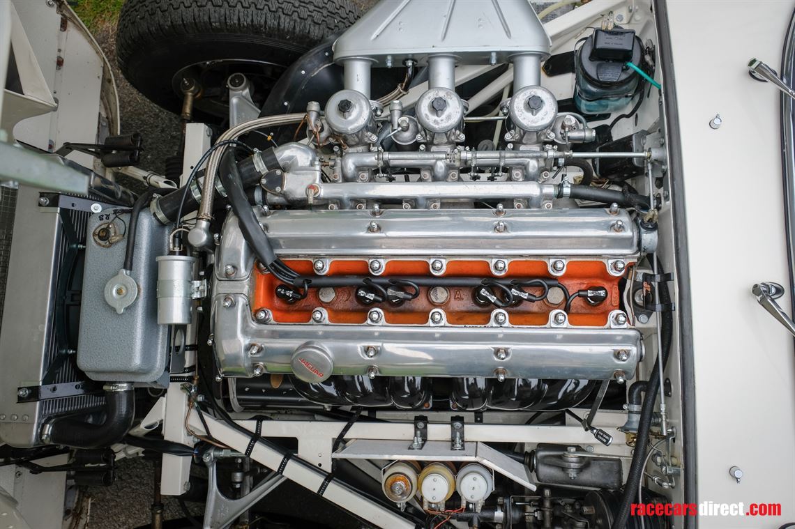 1961-jaguar-e-type-flat-floor-roadster
