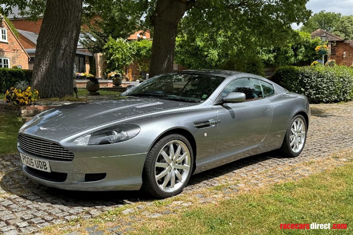 aston-martin-db9-coupe