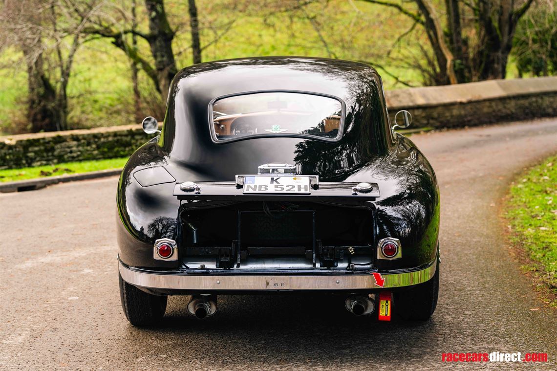 1952-aston-martin-db2-vantage