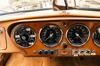 1952-aston-martin-db2-vantage