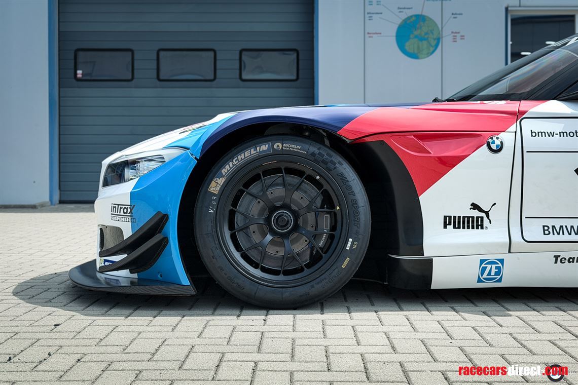 bmw-z4-gt3-1033