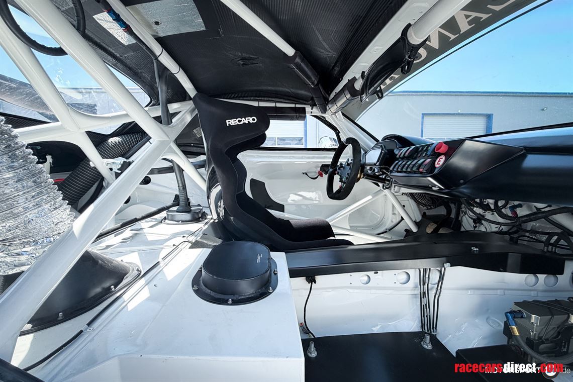 bmw-z4-gt3-1033