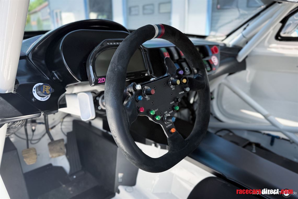 bmw-z4-gt3-1033