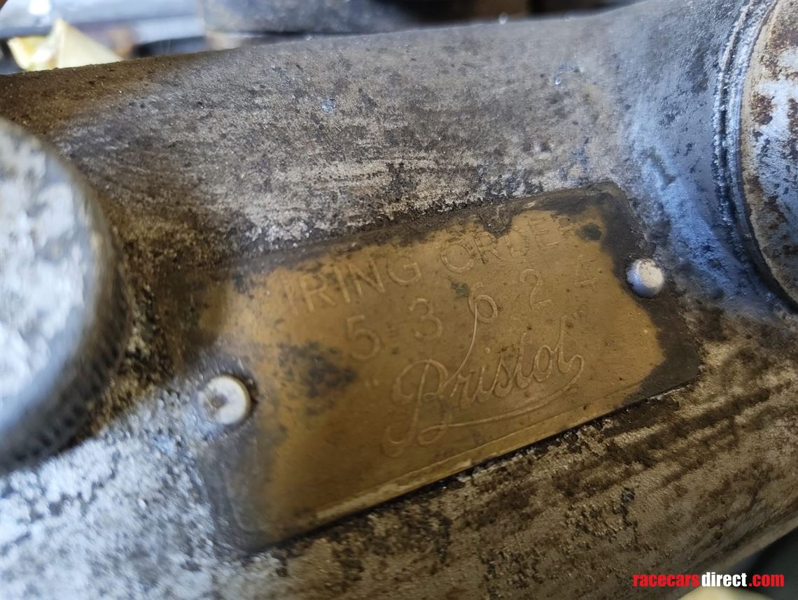 original-bristol-100b2-engine-and-gearbox