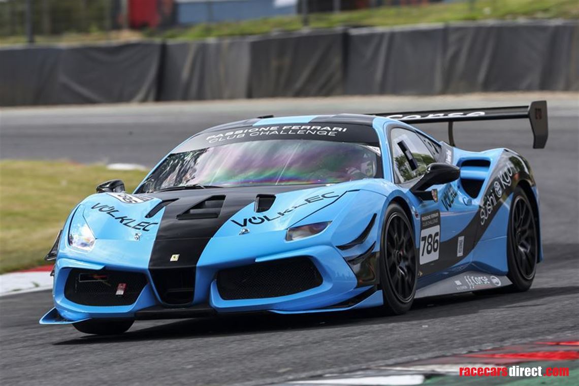 2019-ferrari-challenge-488-evo