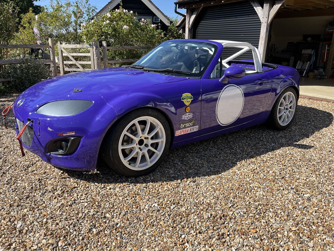 mazda-mx5-nc-supercupmaita-trophy-race-car