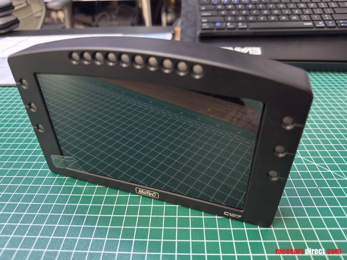 motec-c127-log-dash-displays---120mb-logging