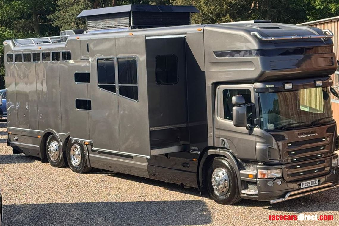 2010-whittaker-horsebox---scania-26-tonne-rea