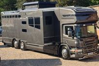 2010-whittaker-horsebox---scania-26-tonne-rea