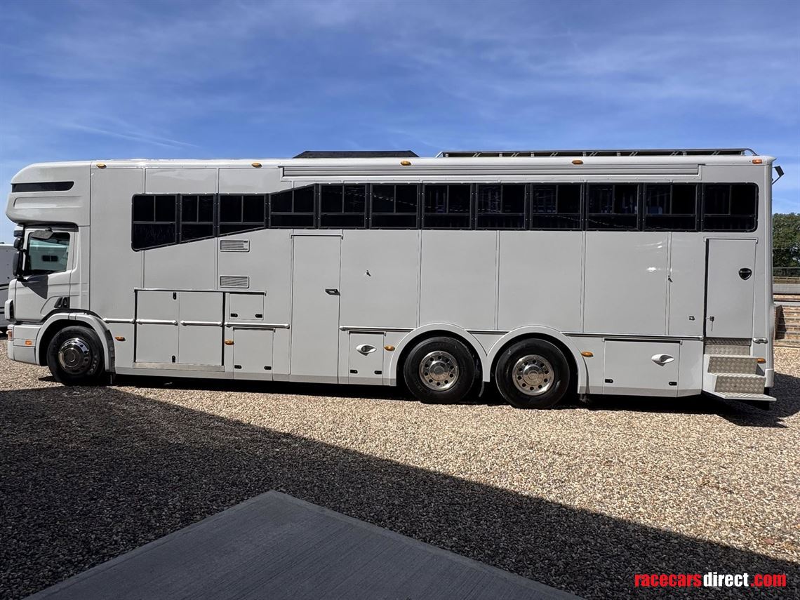 2003-scania-whittaker-horsebox-6-horse