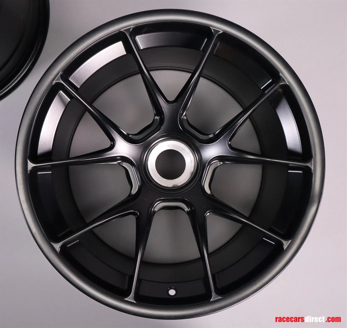 porsche-911-992-gt3-cup-18-the-front-axle-set