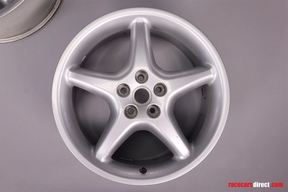 ferrari-550-maranello-18-wheel-pair-for-front