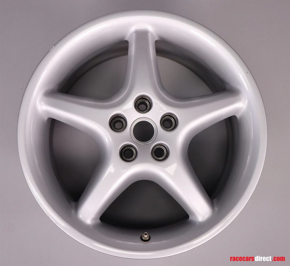 ferrari-550-maranello-18-wheels-for-front-axl