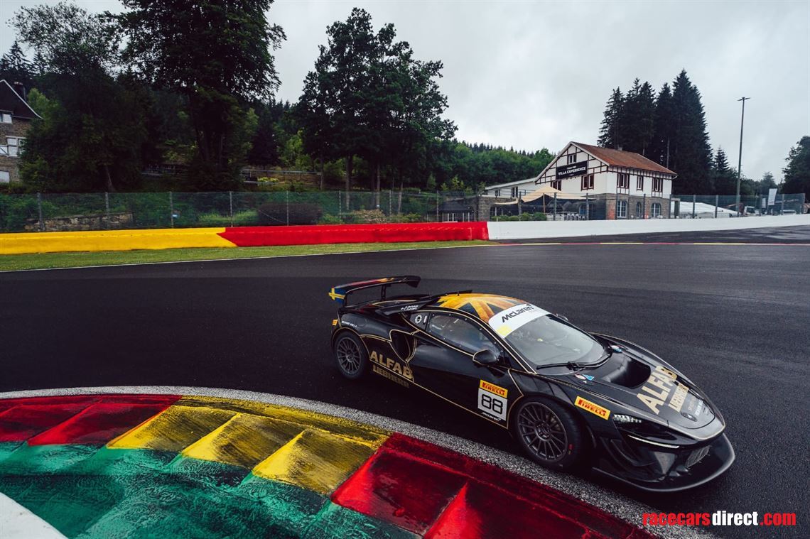 mclaren-artura-gt4-trophy-evo