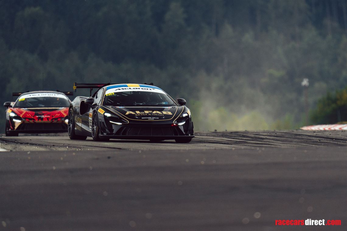 mclaren-artura-gt4-trophy-evo